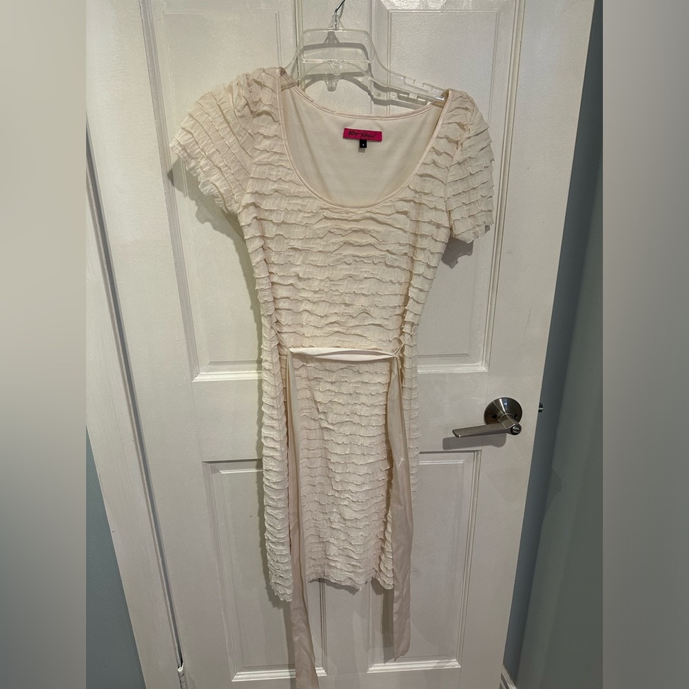 Betsey Johnson Mini Ruffle Dress with Belt – Size US Small